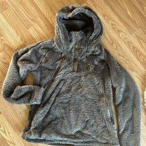 Kuhl women’s flight Pullover fleece in “preen” color